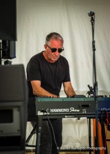 Get Loose photo 19